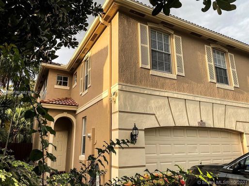 3657 Asperwood Cir, Coconut Creek FL 33073