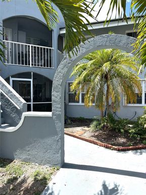 15645 SW 74th Cir Dr # 5, Miami FL 33193