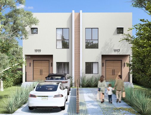 1917 NW 17th St, Miami FL 33125