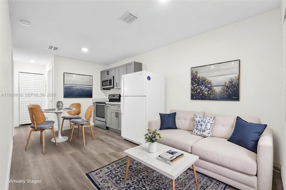 1730 Acapulco Dr # 3B, Miramar FL 33023