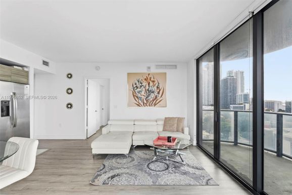 121 NE 34th St # 1001, Miami FL 33137