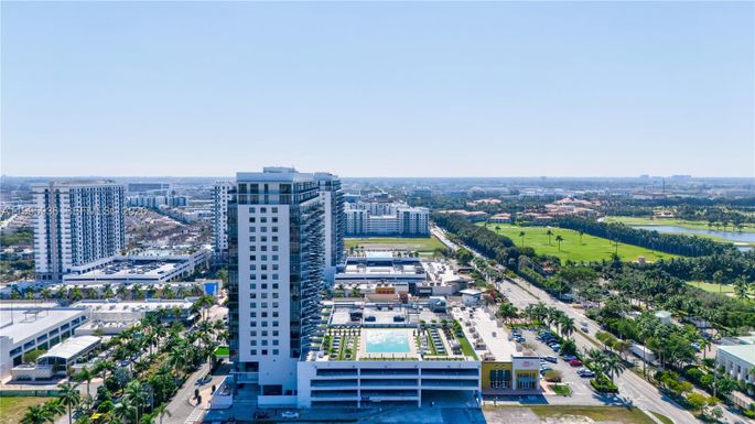 5300 Paseo Blvd # 1511, Doral FL 33166