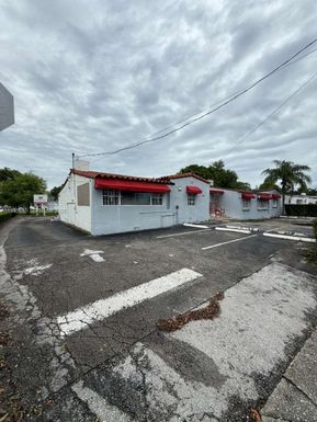 4141 SW 6th St, Miami FL 33134