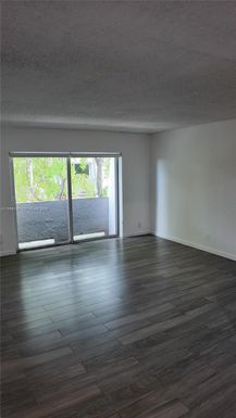 11110 SW 196th St # 407, Cutler Bay FL 33157