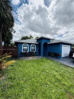 2920 NW 8th St, Fort Lauderdale FL 33311
