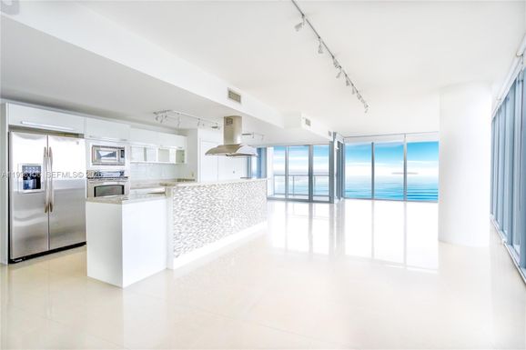 601 NE 36th St # 812, Miami FL 33137