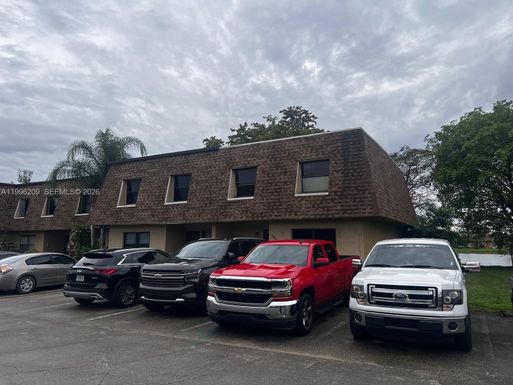 6640 W 24th Ct # 106, Hialeah FL 33016