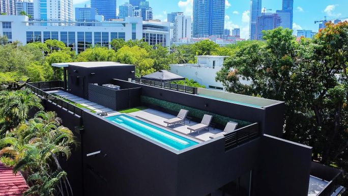 420 SW 15th Rd # 420, Miami FL 33129