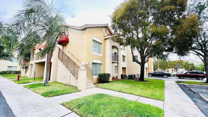 4115 San Marino # 101, West Palm Beach FL 33409