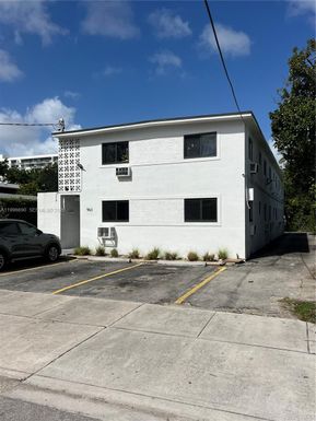 963 NW 5th St # 1, Miami FL 33128