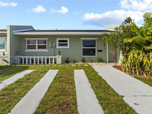 10017 SW 23rd Ter, Miami FL 33165