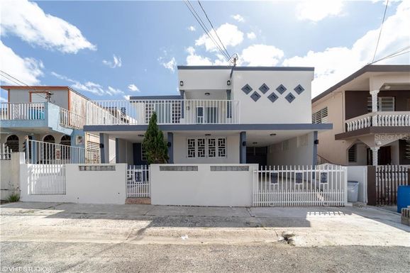 Calle Azabache URB. LA PLATA