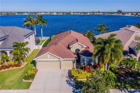 1842 MIRA LAGO CIRCLE