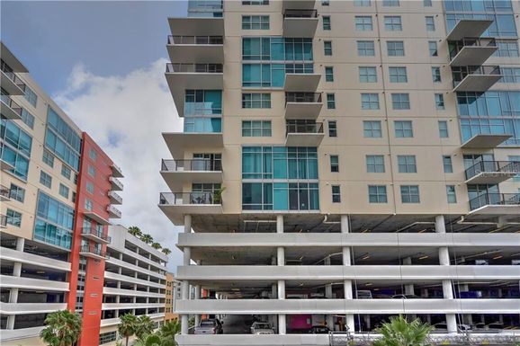 1208 E KENNEDY BOULEVARD UNIT 1019