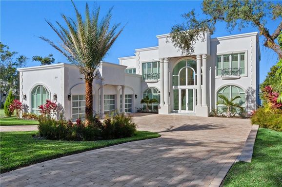 110 HARBOR VIEW LANE