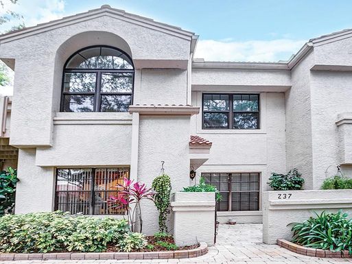 237 LOS PRADOS DRIVE UNIT 1111