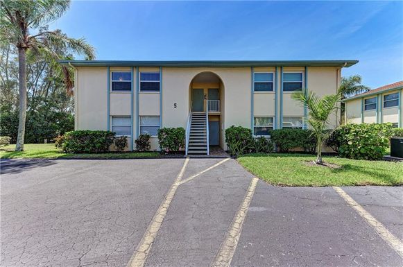 522 PINE AVENUE UNIT 5C