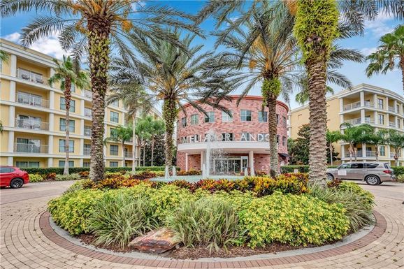 225 CELEBRATION PLACE UNIT 441