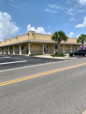 3067 TAMIAMI TRAIL UNIT 4