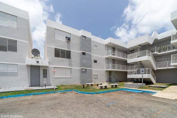 Brisas de Ceiba Court BRISAS DE CEIBA COURT UNIT B-205