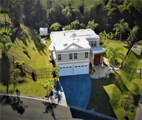 REINA URB. LOS VERSALLES UNIT 2201