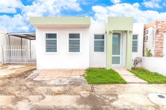 34 URB.VILLAS DE LOIZA UNIT AM-19