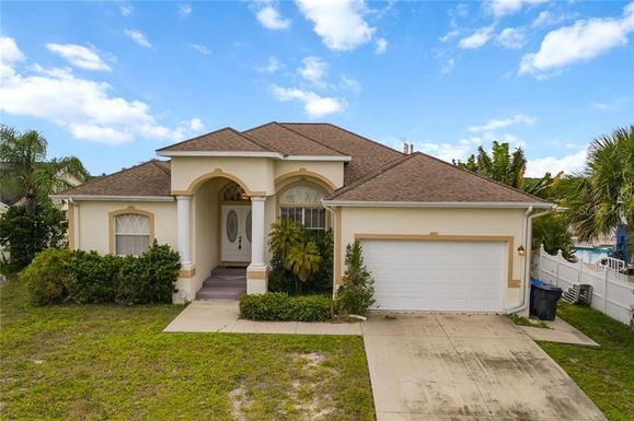 6637 DOLPHIN COVE DRIVE