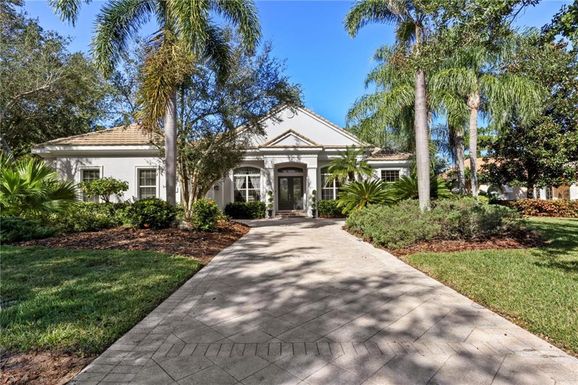 7115 CHATSWORTH COURT