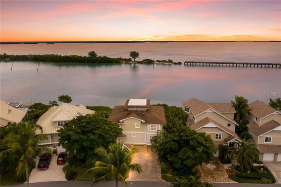 16728 GRANDE QUAY DRIVE