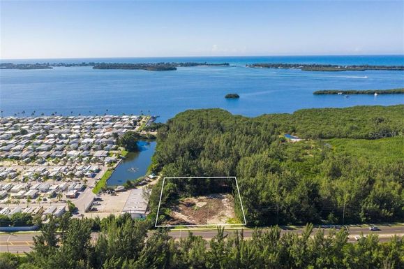 4404 110TH STREET COURT W