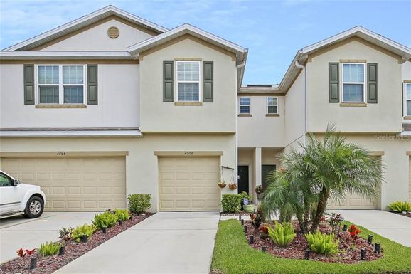 4906 WHITE SANDERLING COURT