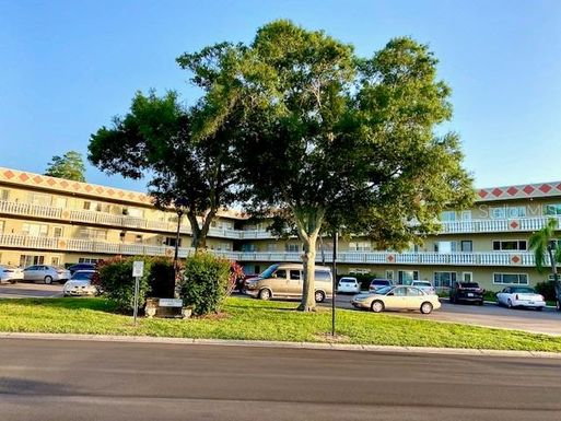 2170 AMERICUS BOULEVARD S UNIT 29