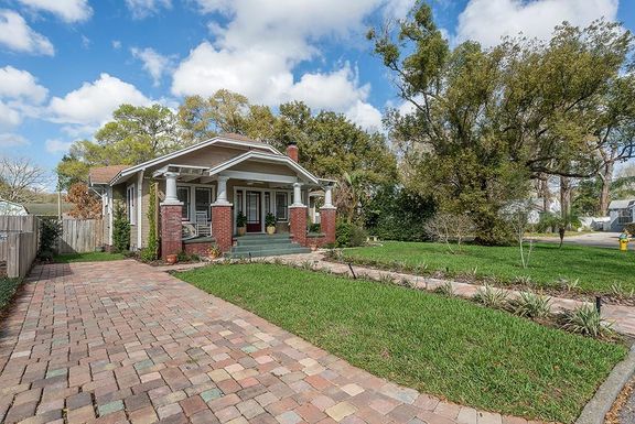 6020 N ORANGE BLOSSOM AVENUE