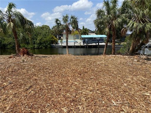 18946 AYRSHIRE CIRCLE