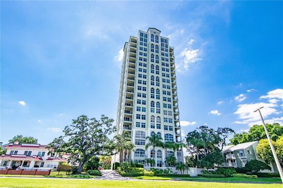 3203 BAYSHORE BOULEVARD UNIT 1601