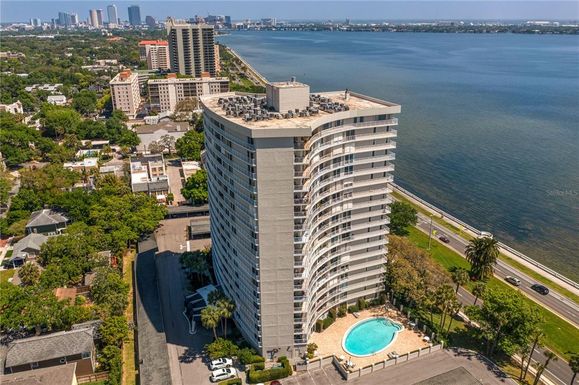 2611 BAYSHORE BOULEVARD UNIT 1402