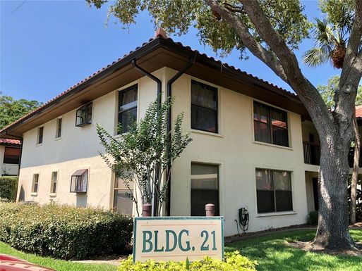 2101 HAMMOCK PINE BOULEVARD UNIT 2101