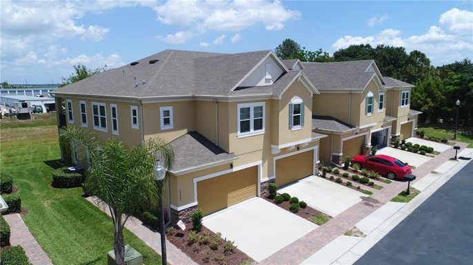 17453 CHATEAU PINE WAY