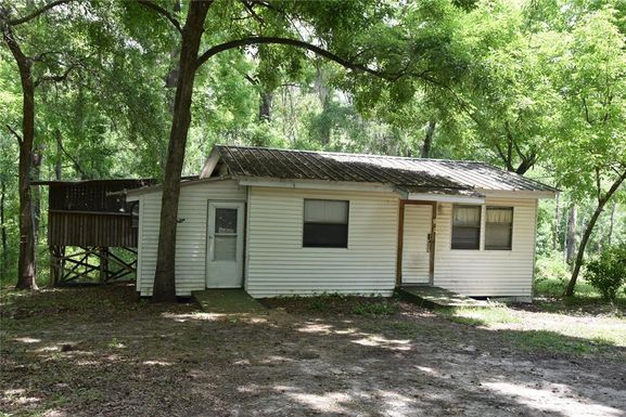 126 W BANNERVILLE RD