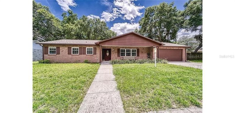 407 LARRIE ELLEN WAY