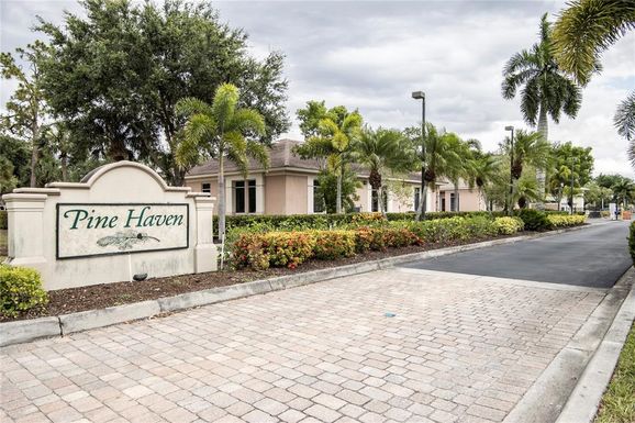 28220 PINE HAVEN WAY UNIT 64