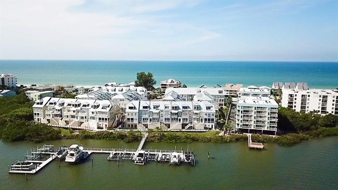 19915 GULF BOULEVARD UNIT 707