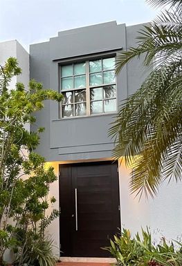 VILLAS REALES VIA VERSALLES UNIT 379