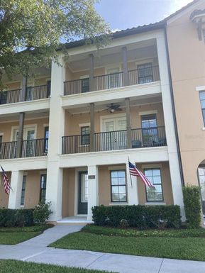 2182 LAKEMONT AVENUE