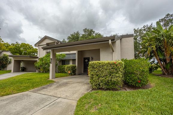 2605 BARKSDALE COURT UNIT 77-B