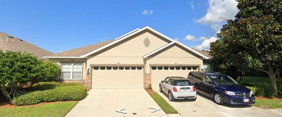 7526 SURREY PINES DRIVE