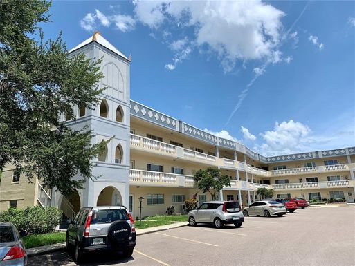 2221 SWEDISH DRIVE UNIT 37