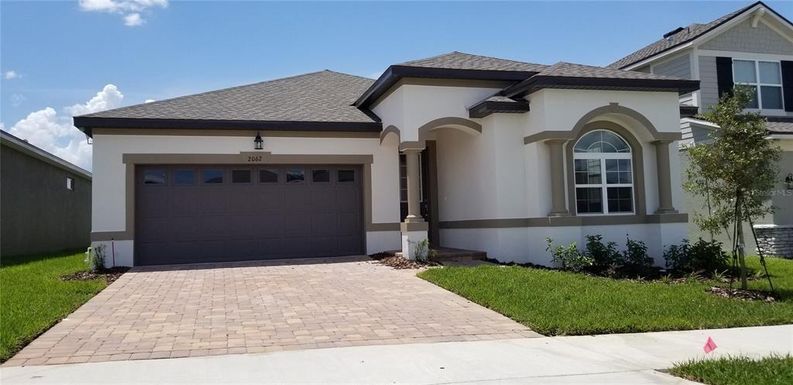 2062 SUWANNEE BANKS STREET