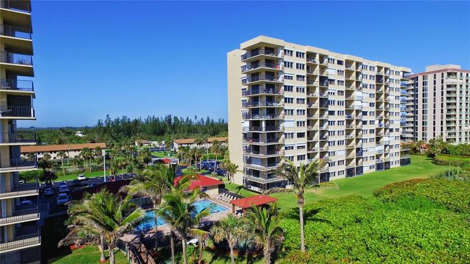 4250 N HIGHWAY A1A UNIT 207