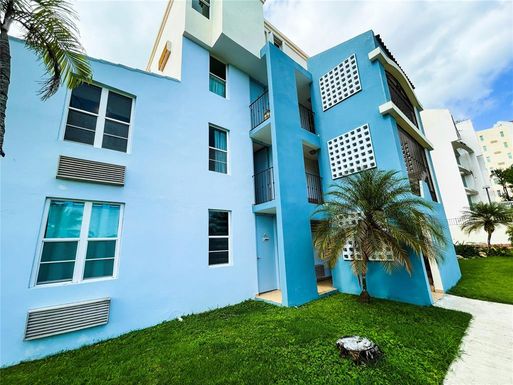 Condominio BAHIA REAL UNIT 201-C